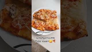 Selbstgemachte Pizza essen😋🍕 viral roblox trending youtubeshorts fyp [upl. by Layne]