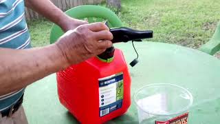 How to pour gas out of a Scepter gas can [upl. by Yreffoeg]