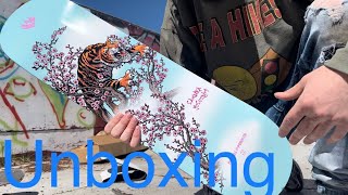 Powell peralta Flight Deck Sakura Yosozumi Unboxing [upl. by Essilem]