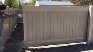 D102Vinyl sliding gate using the CGS2508M model [upl. by Etnuahc]