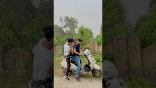 Kitna tel piti hai yar ye 😂🤣 comedy damhaitohashiroklo comedyshorts youtubeshorts shorts [upl. by Nylad]