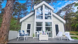 Kurzfilm Strandhaus Rügen 265 Ferienhaus mit Meerblick zur Ostsee 60 m mit Sauna Kamin amp Whirlpool [upl. by Eidderf]