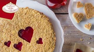 Coppenrath amp Wiese – Kuchenkult – Tutorial – BienenstichTorte zum Valentinstag [upl. by Jovitah990]