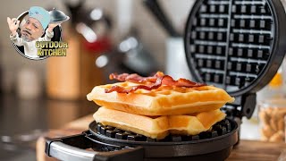 Herzhafte Waffeln mit Speck amp Käse  Ein Waffelrezept für Genießer [upl. by Noivart]