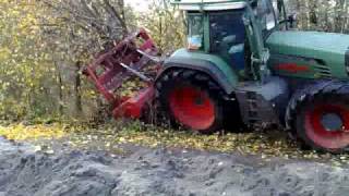 bomen klepelen op talud [upl. by Newnorb580]