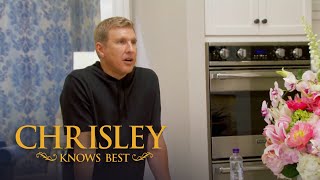 Chrisley Knows Best  Season 6 Episode 19 Julie Lets Todd Have It Over Her Restaurant [upl. by Oilisab802]