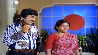 Dr Rajkumar Bravely Rescue Sarithas Mother  Keralida simha kannada movie part10 [upl. by Ellehcirt660]