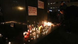 Effondrement dun auvent à la gare de Novi Sad  la Serbie se recueille en hommage aux victimes [upl. by Aramoix89]