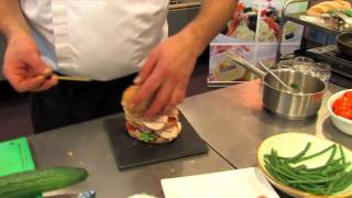 Club Sandwich met Kip en Selleriesalade [upl. by Humble]