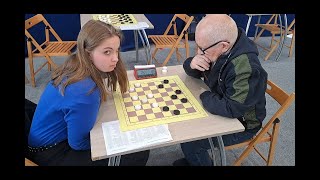 Pisarska and Perdek Show Their Skills and Determination in a Draughts Game [upl. by Culliton]