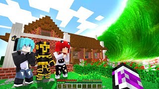 ¡AMIGOS SALVAN MI CASA DE TSUNAMI TÓXICO GIGANTE 😱  MINECRAFT TROLL [upl. by Aruat]