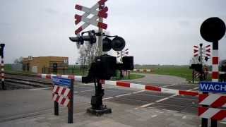 Dutch Railroad Crossing Level Crossing Bahnübergang Spoorwegovergang Sauwerd [upl. by Arriet]