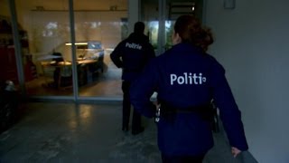 Verdacht individu in de tuin  De Buurtpolitie  VTM [upl. by Nicko]