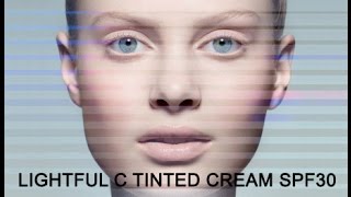 Lightful C tinted cream SPF30 de MAC [upl. by Ezarra]