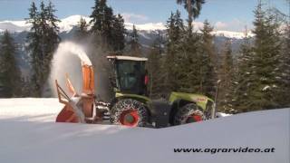 Claas Xerion 3800 beim Schnee fräsen [upl. by Pembroke]