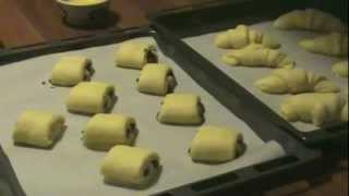 CROISSANTS ET PAINS AU CHOCOLAT part 3 [upl. by Aikar]