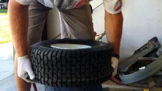 How to Seating lawnmower tire bead using a 5 gallon bucket [upl. by Arela405]