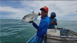 Pesca en aguas Costarricenses [upl. by Attaynek]