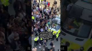 Crowds in Oxford Street after TikTok post [upl. by Golding667]