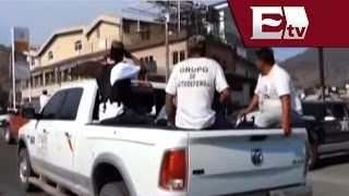 Autodefensas patrullan las calles de Arteaga Michoacán para capturar a La Tuta Gloria Contreras [upl. by Whalen]