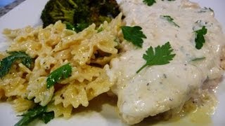 Pollo en Salsa Alfredo Receta How to [upl. by Towney]