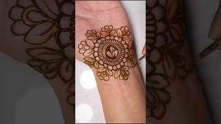 🌼🌺 unique front hand mehndi design ❣️🥰 mehandi hennadesign heena shorts shortvideo [upl. by Marcy]