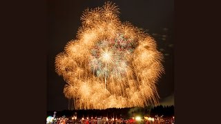 1200mm and 900mm shell  Large Fireworks in Katakai Japan 2014 四尺玉 片貝祭り [upl. by Enilrad]