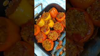 Sarmalute in foi de vita si Ardei umpluti la cuptor baked stuffedpeppers homecookingchannel fyp [upl. by Eenolem526]