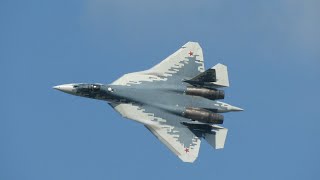 Sukhoi Su57 quotFelonquot performs at the Maks 2021 airshow [upl. by Osnofledi]