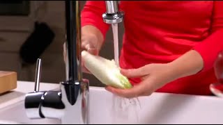 Instructievideo Witlof schoonmaken [upl. by Ellehcrad128]