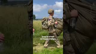 Les parachutistes britanniques contrôlés par la douane dans un champ en Normandie [upl. by Noraa637]