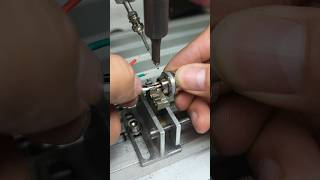 Professional Electronic Soldering with Automatic Wire Feeder amp Laser Guide – Flawless and Satisfying [upl. by Tedie68]