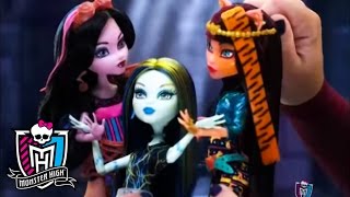 Save Frankie  Monster High [upl. by Naenaj]