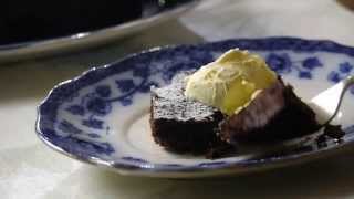 Roddas chocolate brownies with Cornish clotted cream [upl. by Dam]