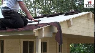 Tuin  Fitting Felt Shingles Apex Roof [upl. by Yssirhc]