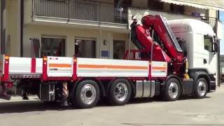 Scania 4 assi  Cassone con gru Fassi pianale ribassato allungabile [upl. by Nyllek]