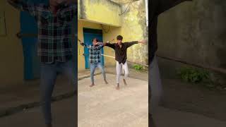 Uncha Lamba Kad  old Song Dance Viral videohindisong dance viralvideo shorts yoytubeshorts [upl. by Aitas958]