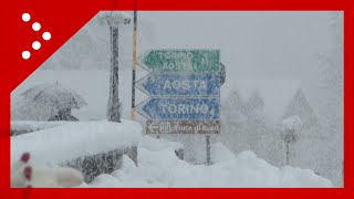 Nevicata eccezionale in corso su Gressoney [upl. by Irahk]