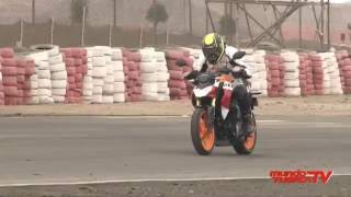 Test Honda CB190R [upl. by Elrebma]