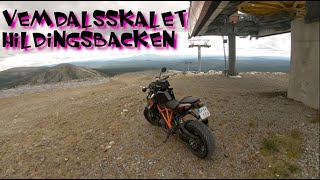 Uphill Vemdalensskalet Hildings KTM 1290 Superduke Blå skidbacke [upl. by Ynaoj]