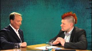 Marc Elsberg und Sascha Lobo im Online LiveTalk Mitschnitt vom 23 April 2015 [upl. by Akemit280]