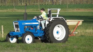 Spreading fertilizer with Ford amp Vicon [upl. by Mcnalley546]