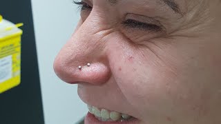 PIERCING NARIZSEGUNDA PERFORACIÓN CON PRECIOSA MINI CZ DE 15 MM 🔝🔝🤩🤩 [upl. by Thirza]