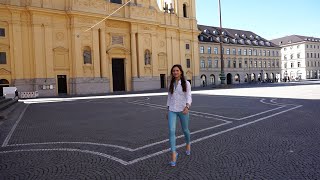 Der Odeonsplatz in München [upl. by Ynohtnaed]