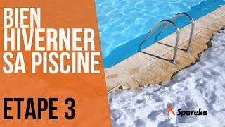 Hivernage de la piscine  Etape 3  vidanger la prise balai et les skimmers [upl. by Llebyram]