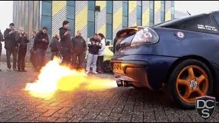 Opel Tigra Huge Flames  Backfire  Revlimiter  1080p HD [upl. by Elburr]