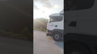 Da mesma empresa d um chofer moral que nós conhecemoso tal do tatuado chofer qualificado 🚛short [upl. by Ahseer815]