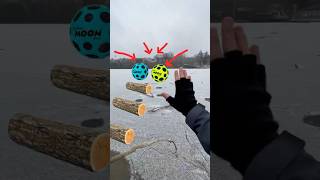 Закинули ДВА Moon Ball на ЛІД та питаємось їх дістати🥶 gravityball moonball дюха funny ball [upl. by Haldan]