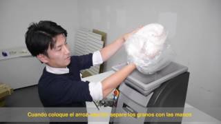 AUTEC Sushi Robot  Rice Sheet Maker ASM865A  How it works Spanish Subtitle [upl. by Ellehcir]