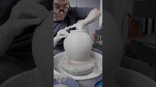 Throwing a 4kg Moon jar… [upl. by Arhez]